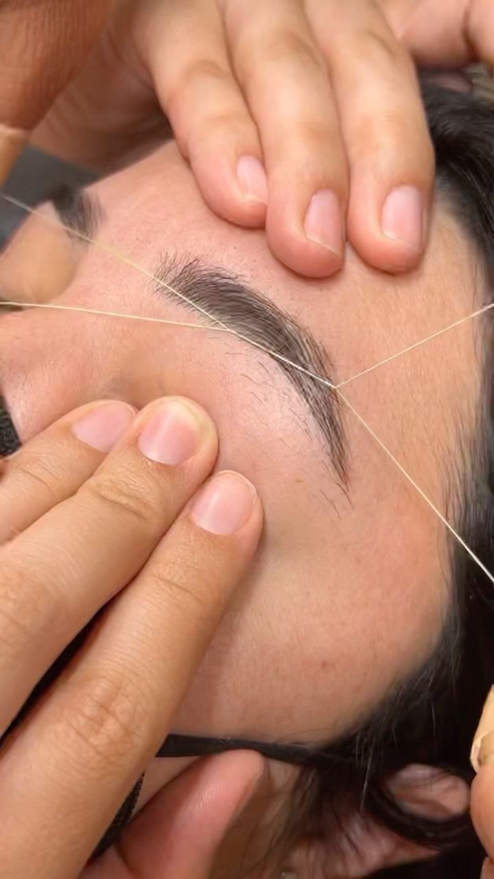 Eyebrow Shaping & Full Face Threading